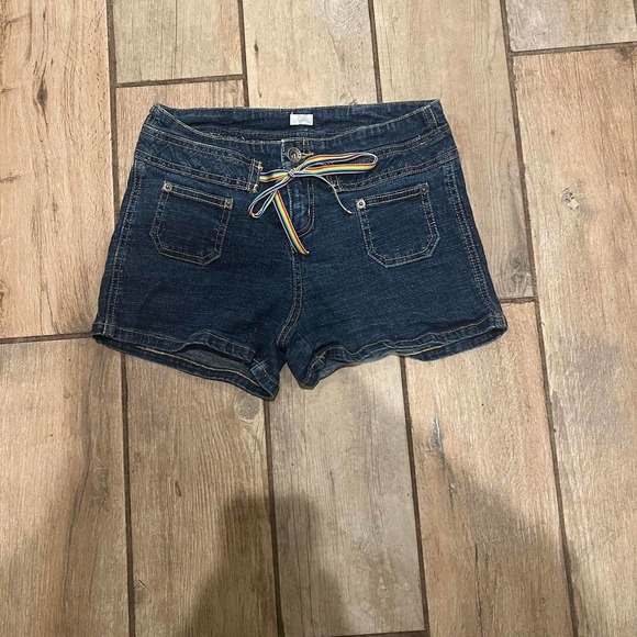 vintage route 66 denim shorts with a rainbow drawstring - Picture 5 of 5